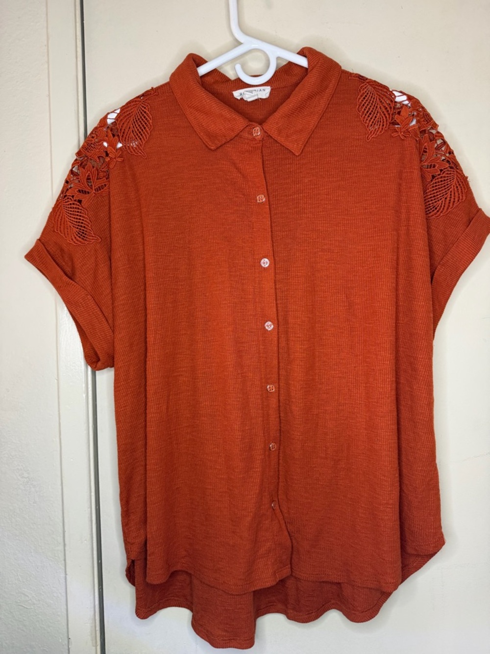 Rio & Rain New York Rust Orange Lace Shoulder Button-Up Top size 2x